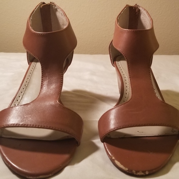 Adrienne Vitadini Shoes - Picture 4 of 4